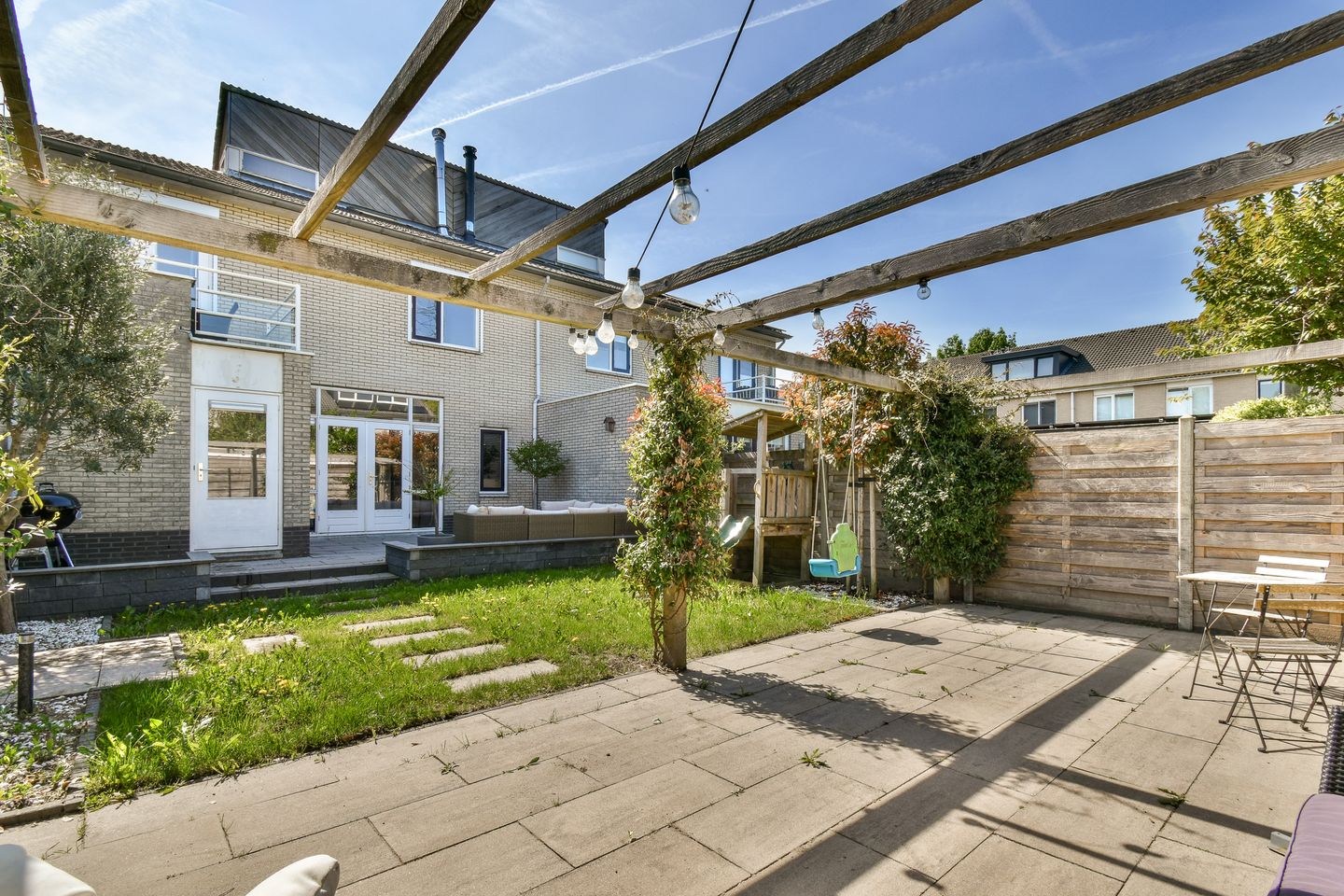 Foto 10 van Aardbeienstraat 3