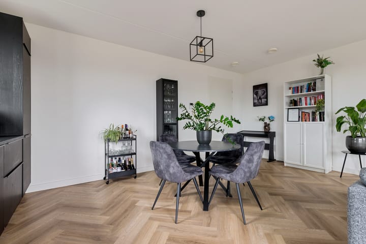 Foto 14 van C. Lofstraat 48