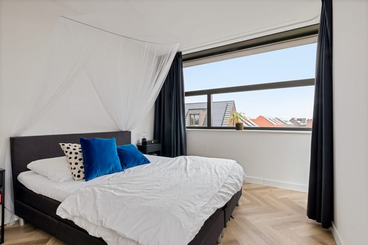 Foto 21 van C. Lofstraat 48