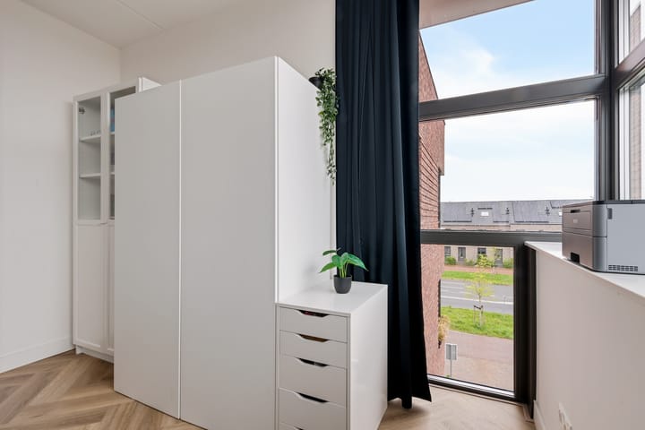 Foto 19 van C. Lofstraat 48