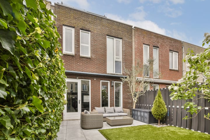 Foto 8 van John Napierstraat 28