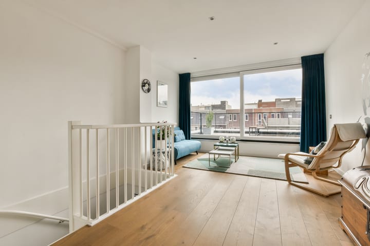 Foto 17 van John Napierstraat 28