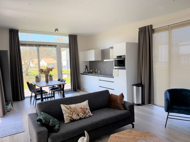 Foto 2 van Veldhuisweg 4-130A