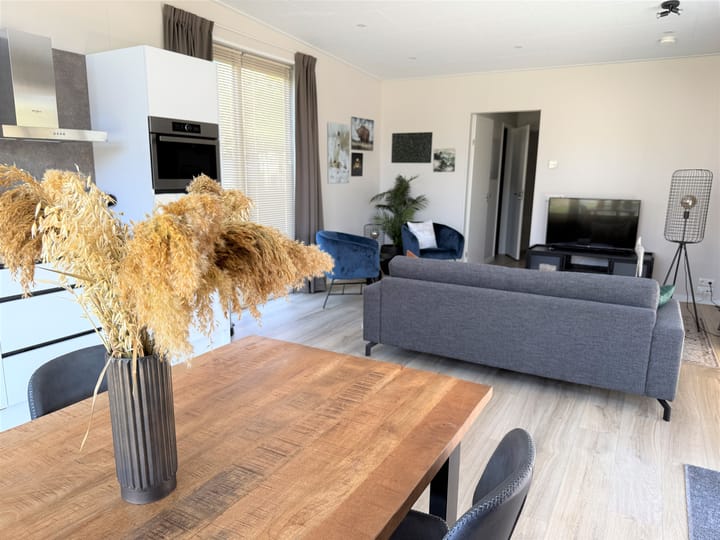 Foto 9 van Veldhuisweg 4-130A