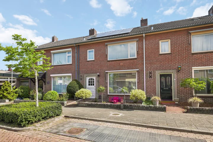 Foto 22 van Ranonkelstraat 5