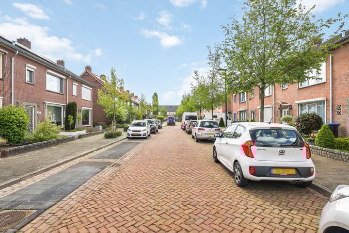 Foto 23 van Ranonkelstraat 5