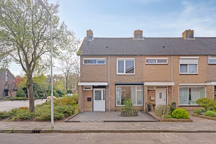 Foto 31 van Klooslaan 1