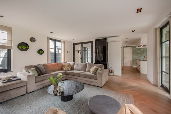 Foto 8 van Paul van Ostaijenstraat 6