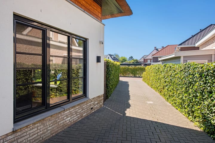 Foto 73 van Paul van Ostaijenstraat 6