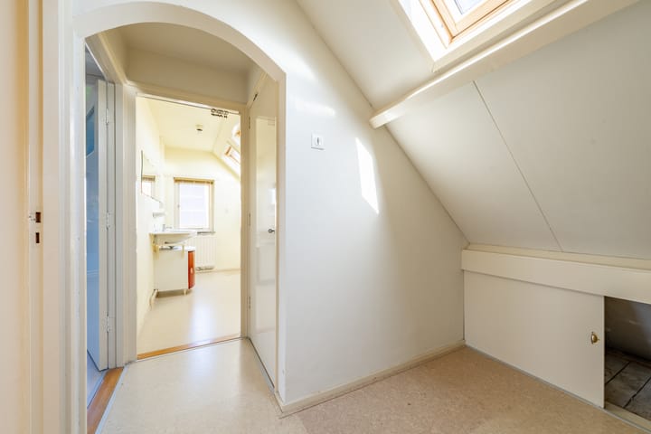 Photo 28 of Kon Wilhelminastraat 17