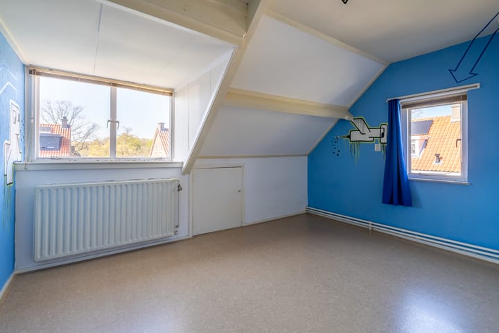 Photo 32 of Kon Wilhelminastraat 17