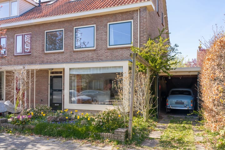 Photo 46 of Kon Wilhelminastraat 17