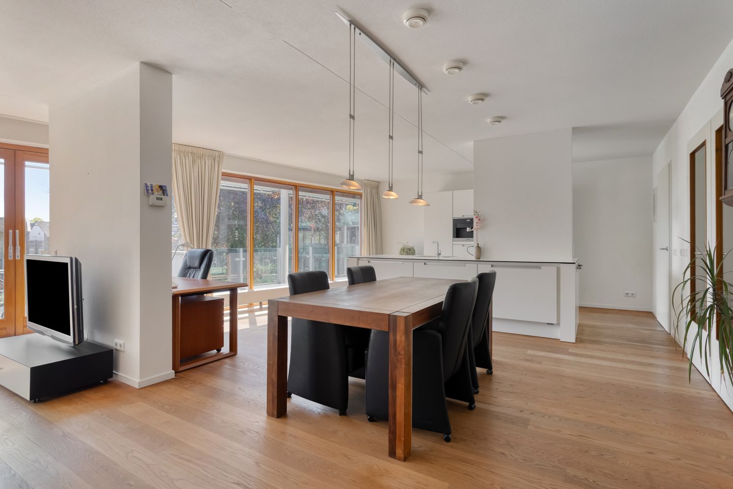 Foto 10 van Nieuwstraat 10-03