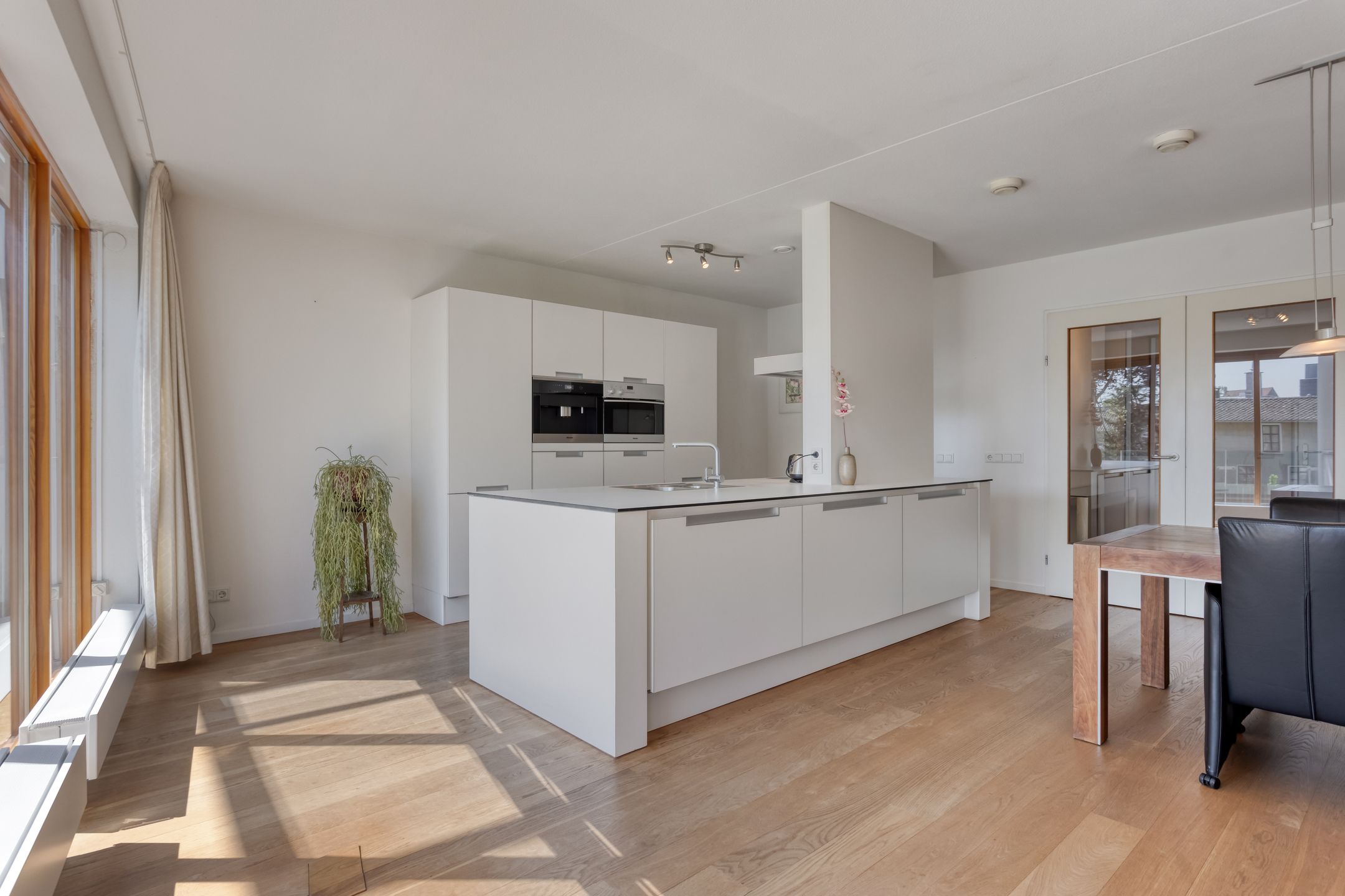 Foto 12 van Nieuwstraat 10-03