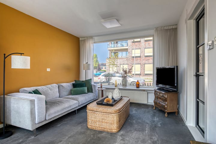 Photo 8 of Margrietstraat 15