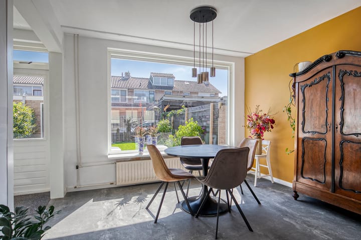 Photo 10 of Margrietstraat 15