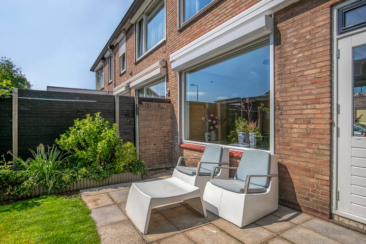 Photo 23 of Margrietstraat 15