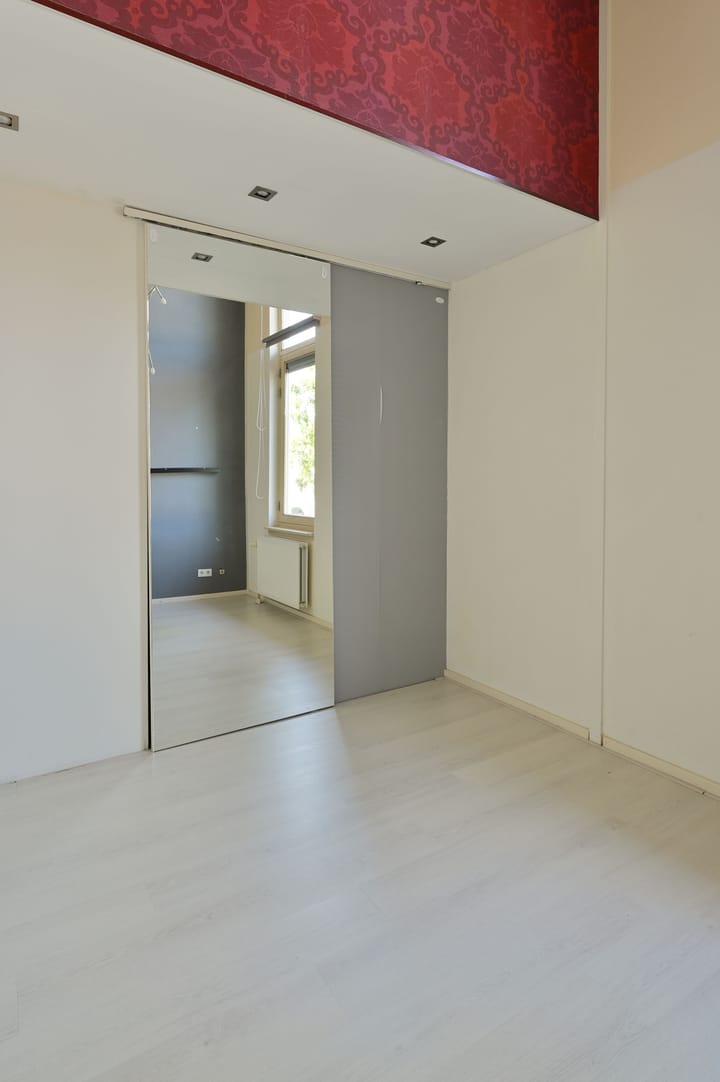 Foto 15 van Brancusistraat 12