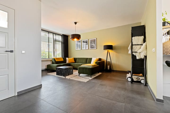 Foto 5 van Smirnoffstraat 3