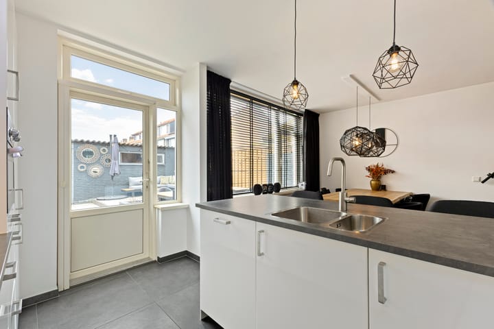 Foto 14 van Smirnoffstraat 3