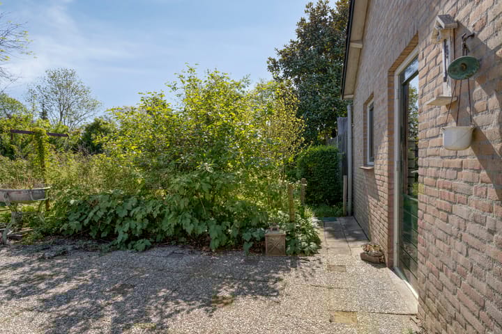 Foto 37 van Zundertseweg 1