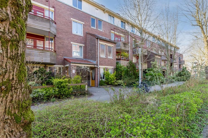 Voorthuizenstraat 24