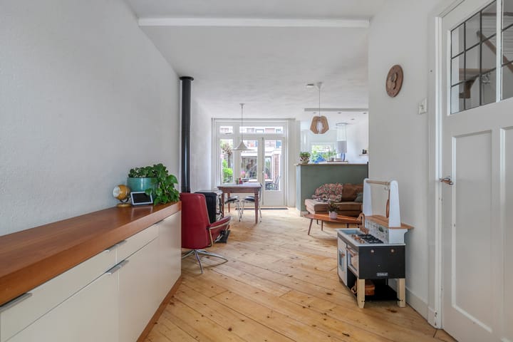 Foto 8 van De Ruijterstraat 14