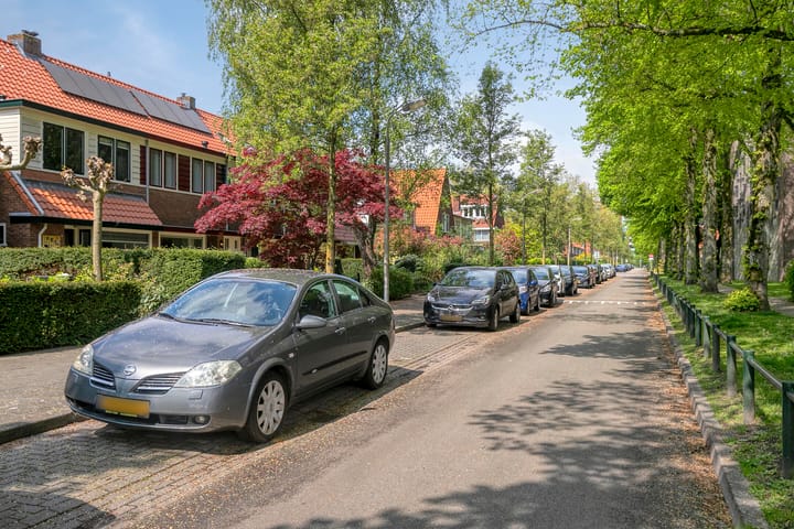 Foto 40 van De Ruijterstraat 14