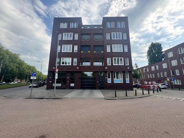 Foto 2 van Dirk Danestraat 10-D