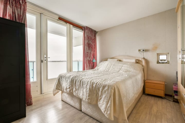 Foto 15 van Frissenstein 801