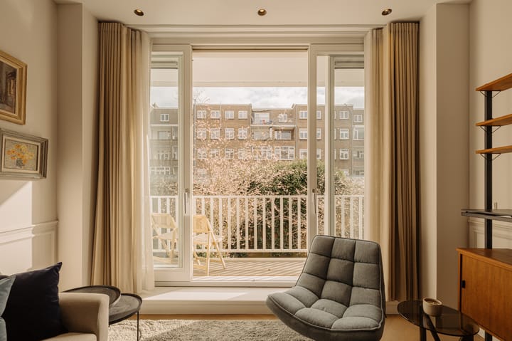 Photo 5 of Lomanstraat 71-B