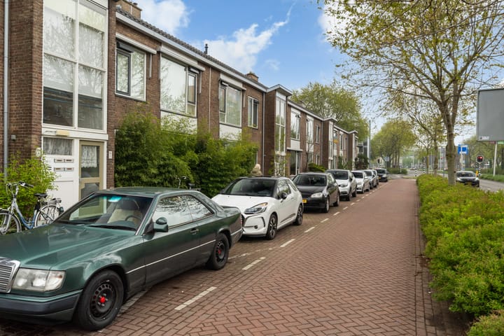 Photo 2 of Witte de Withstraat 11