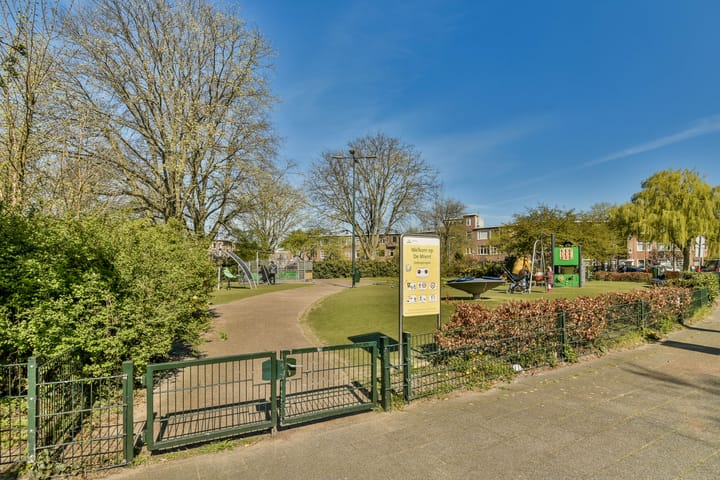 Foto 28 van Rhododendronstraat 140