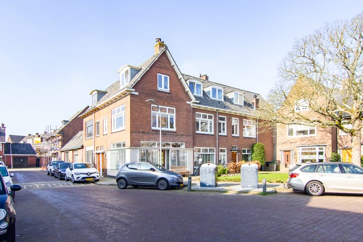 Photo 2 of Marsstraat 9