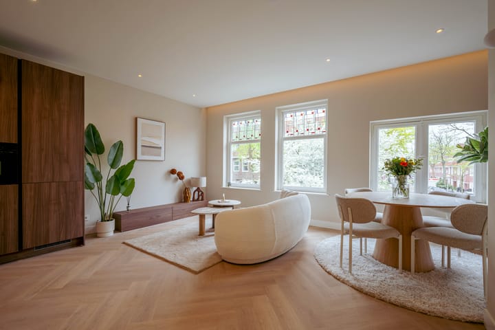 Photo 4 of Newtonstraat 93-B