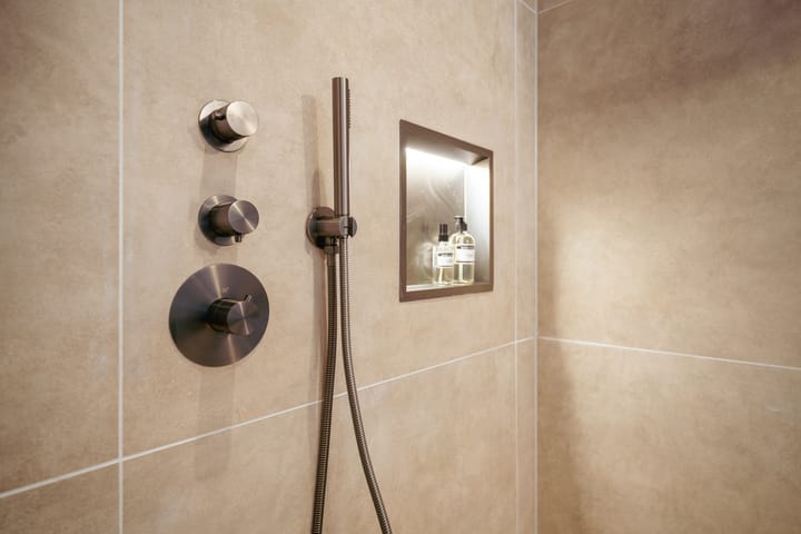 Photo 21 of Newtonstraat 93-B