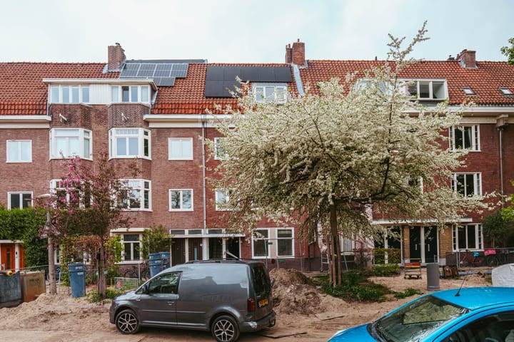 Photo 24 of Newtonstraat 93-B