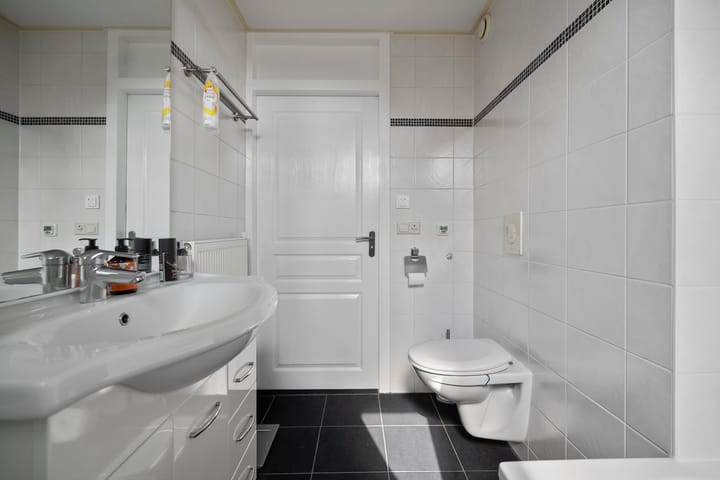 Foto 24 van Sluisweg 1