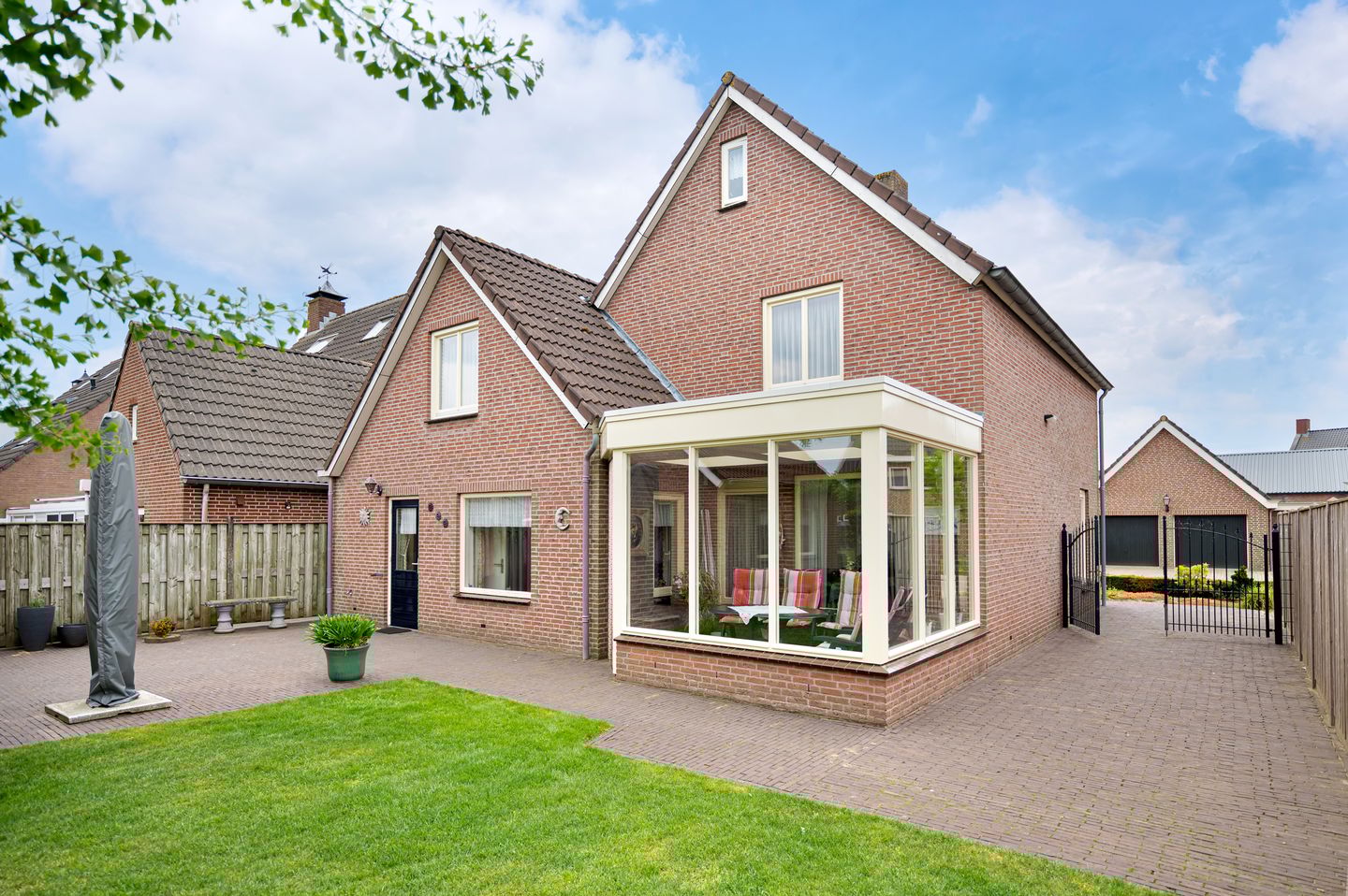 Photo 4 of Bernard van Damstraat 14