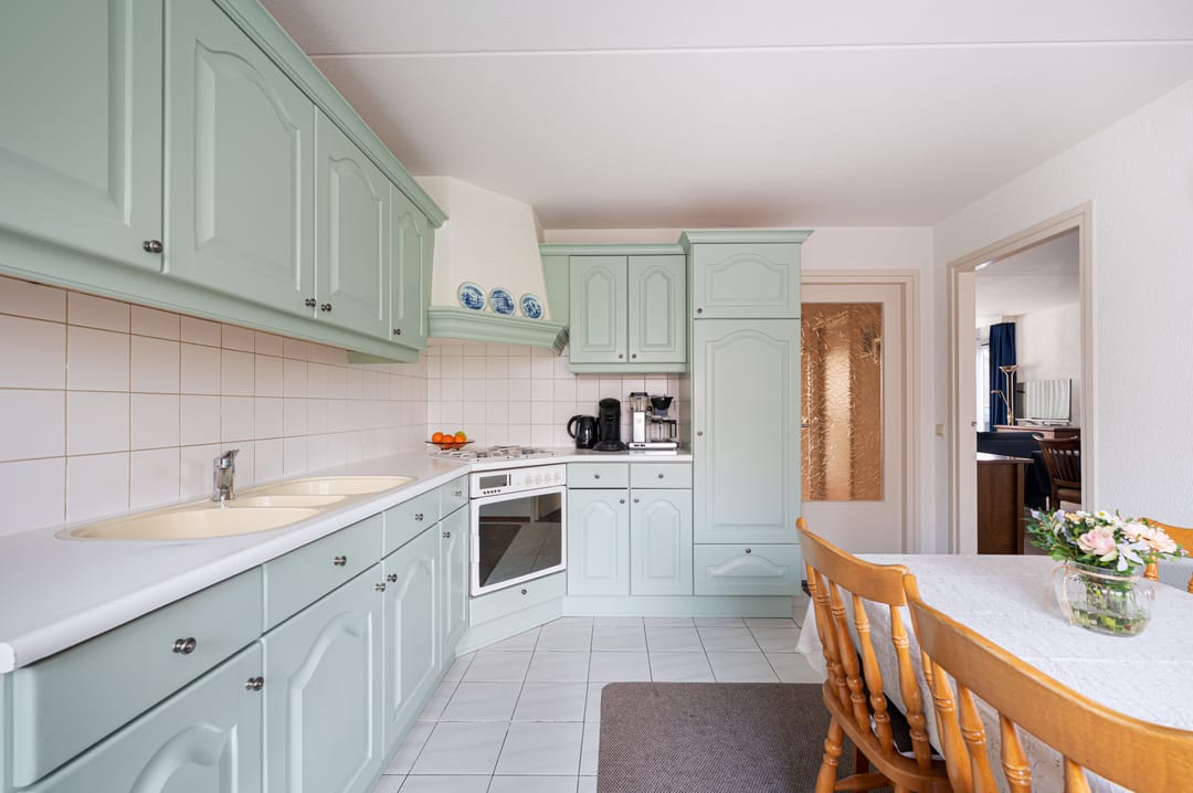 Photo 11 of Bernard van Damstraat 14