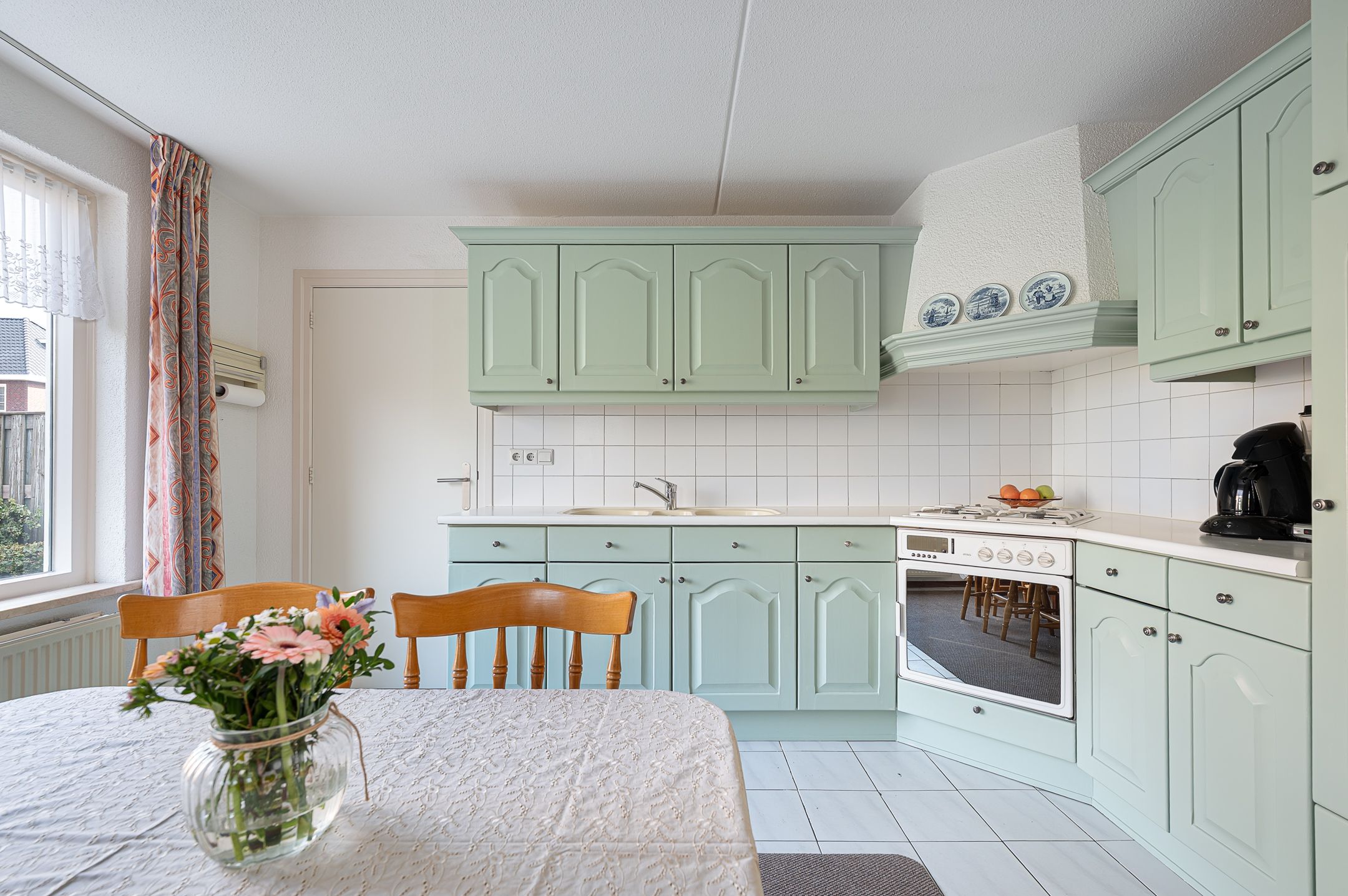 Photo 12 of Bernard van Damstraat 14