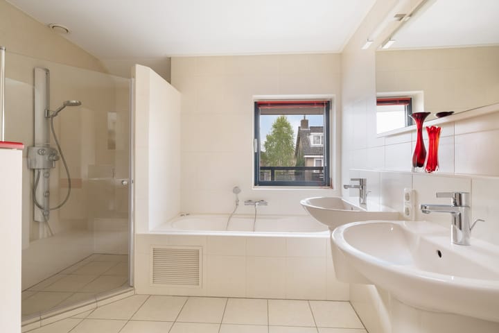 Foto 44 van Albardastraat 12