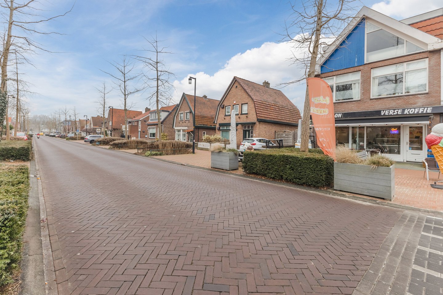 Bekijk foto 3 van Dennenlaan 65