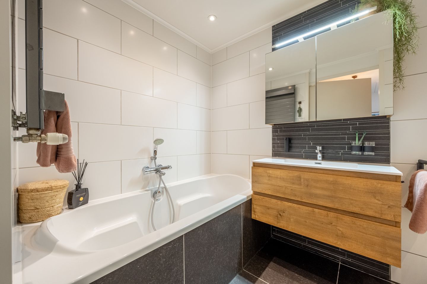 Foto 5 van Jan van Almondestraat 14