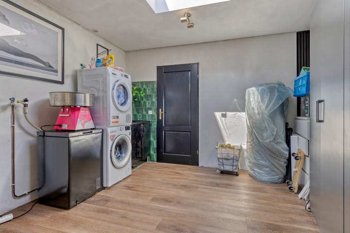 Foto 14 van Debussystraat 16