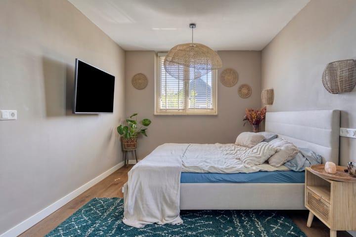 Foto 16 van Debussystraat 16