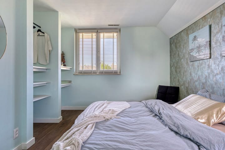 Foto 18 van Debussystraat 16