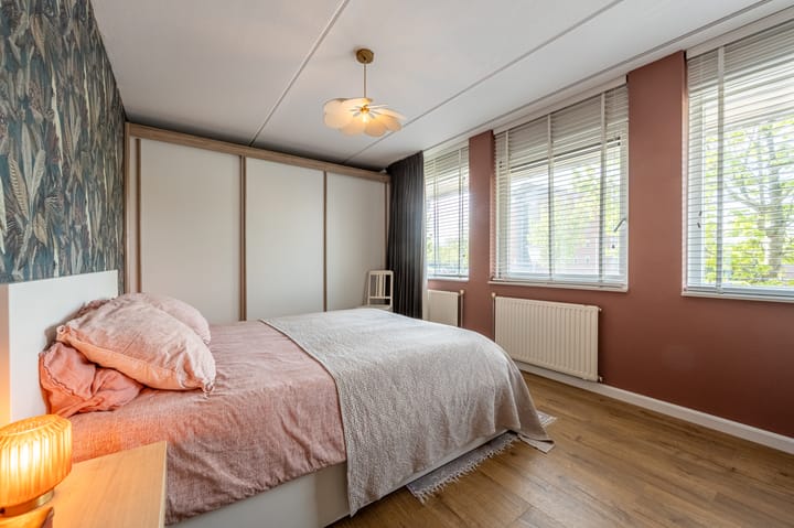 Foto 22 van Jan van Almondestraat 14