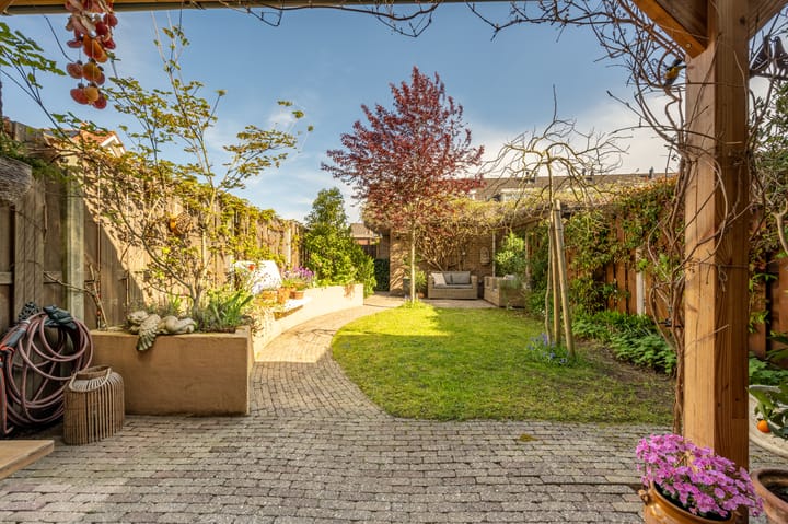 Foto 37 van Jan van Almondestraat 14