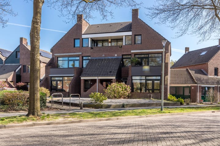 Koopwoningen - huizen te koop in [Funda]